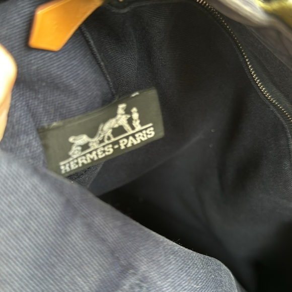 Hermes Fourre Tout MM Canvas Bag - Picture 8 of 8